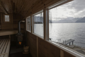 intérieur roulotte sauna